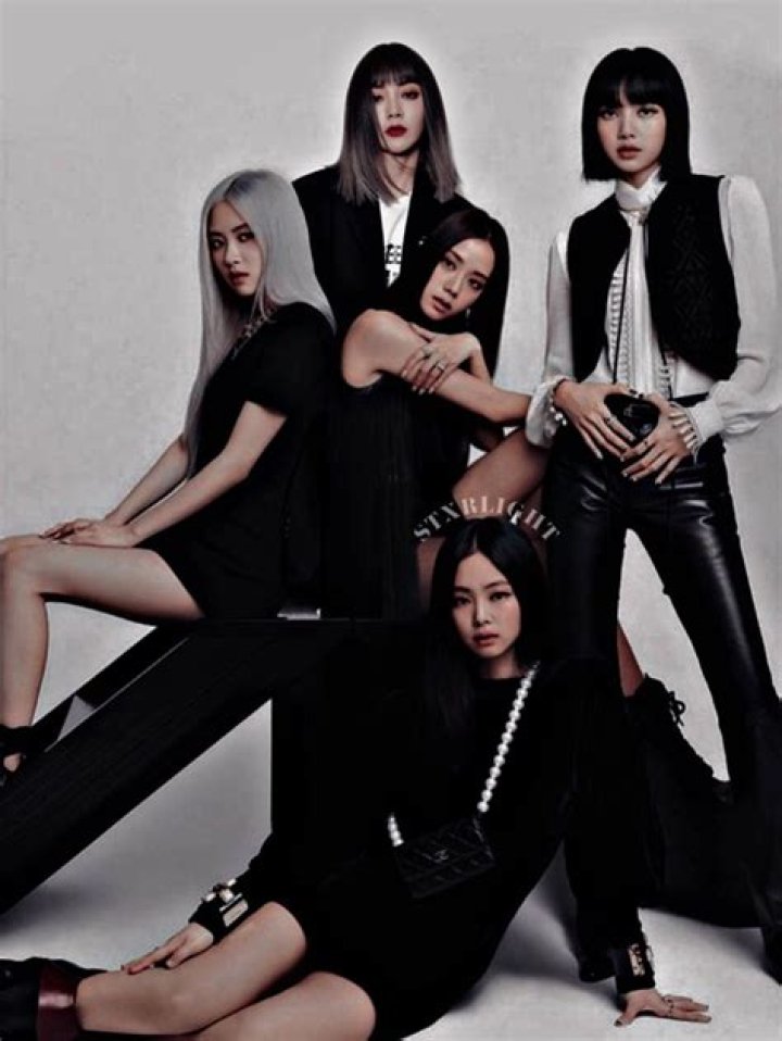 Who was the 5th member of BLACKPINK?