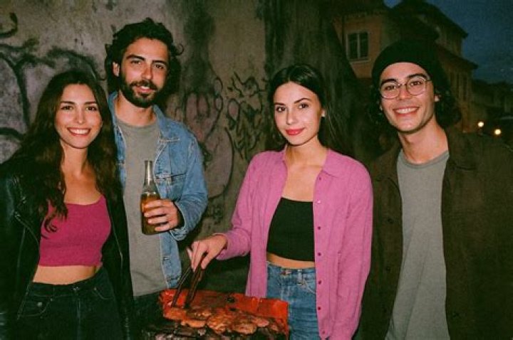 Why a girl who likes you suddenly becomes distant?