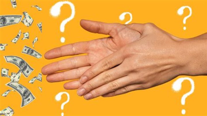 Why can't you use your left hand in Dubai?