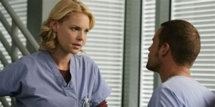 Why did Izzie leave GREY's Anatomy in season 6?