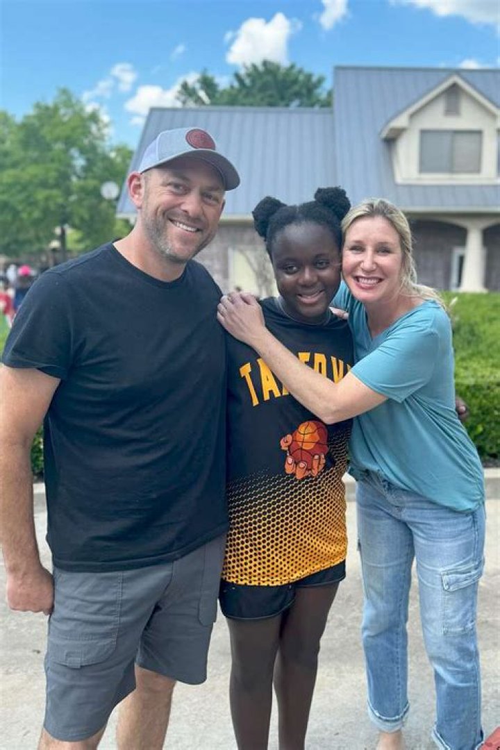 Why did Jenny and Dave Marrs move to Arkansas?