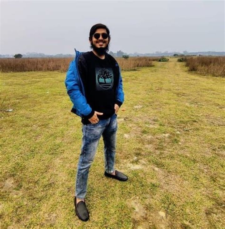 Will a shark eat a human?